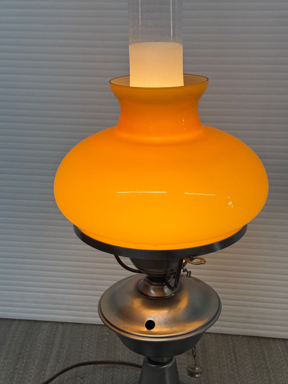 Vintage Style Metal Table Lamp + Glass Chimney Shade - Thumbnail 11
