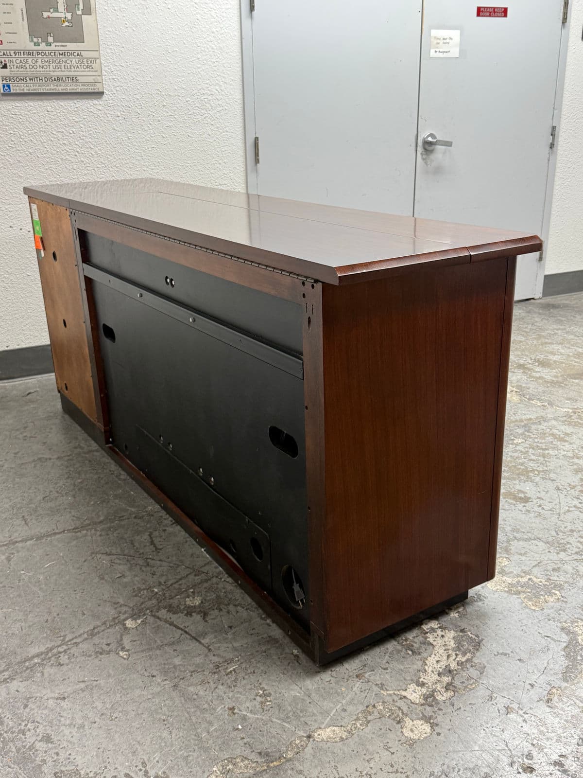 Walt Disney Signature for Drexel Heritage Flat Panel Screen Lift Console - Thumbnail 9