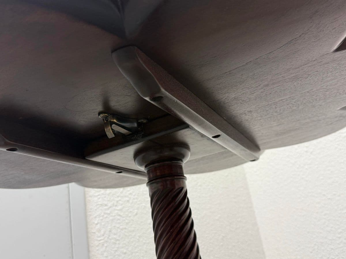 George III Style Mahogany Tilt-Top Supper Table - Thumbnail 11