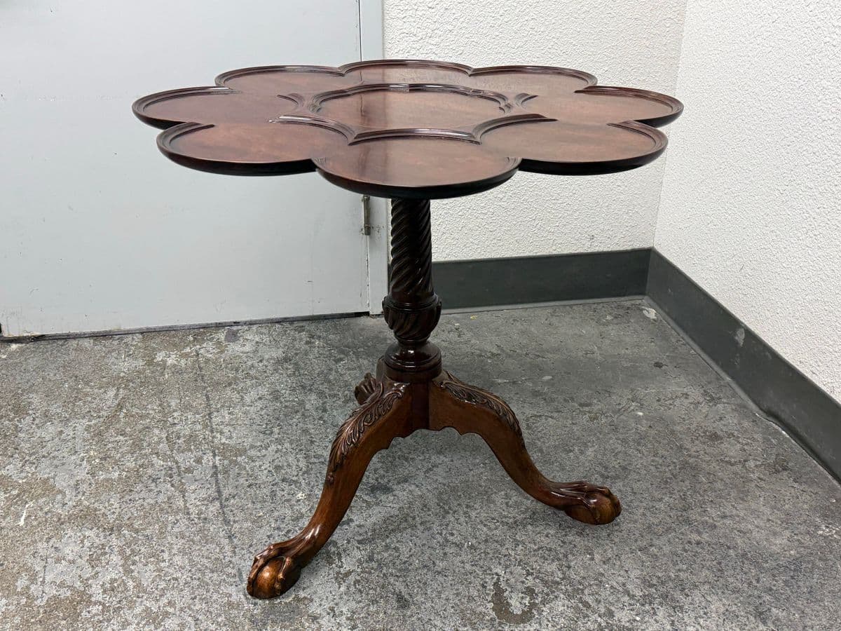 George III Style Mahogany Tilt-Top Supper Table - Thumbnail 3