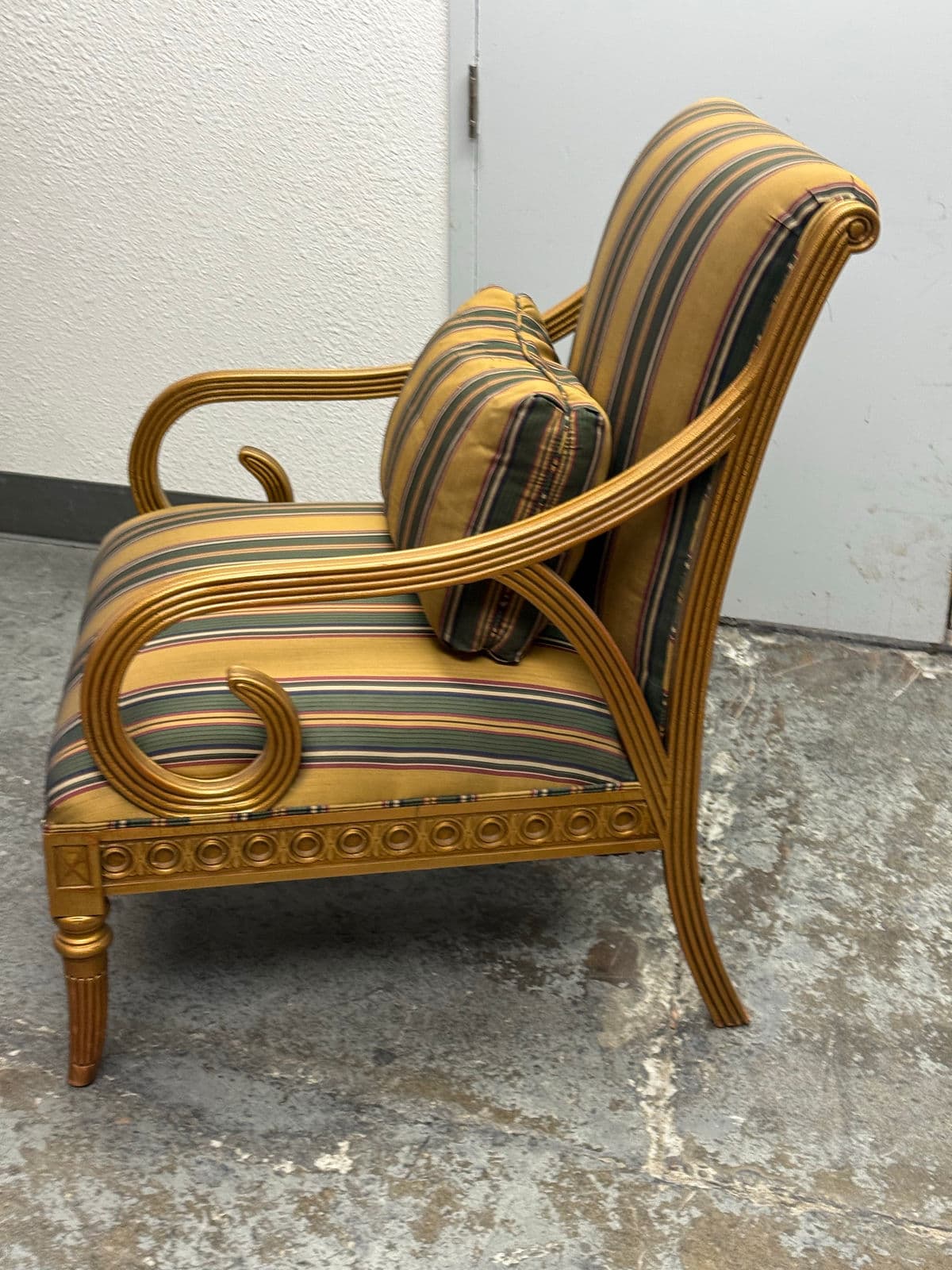 Vintage Henredon French Regency Style Carved Arm Chair. - Thumbnail 10