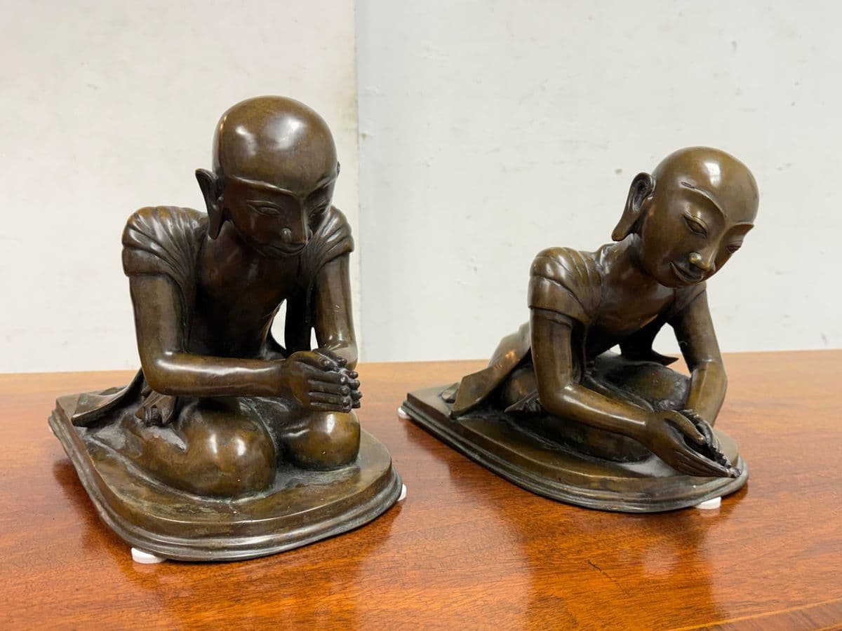 Mid 20th Century Bronze Burmese Monk Statues, Pair - Thumbnail 4