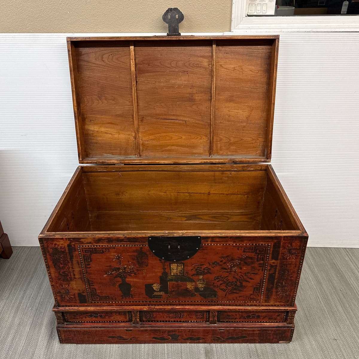 Antique Chinese Hand Painted Chest - Thumbnail 4