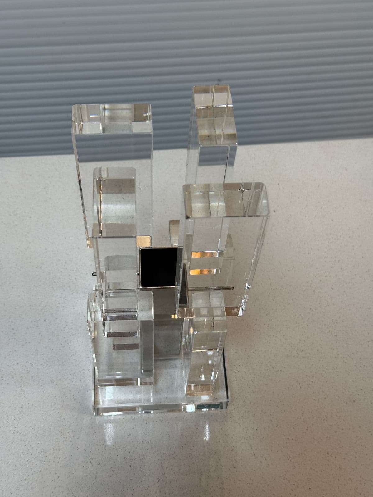 Hoya Crystal Motion Vase - Thumbnail 7