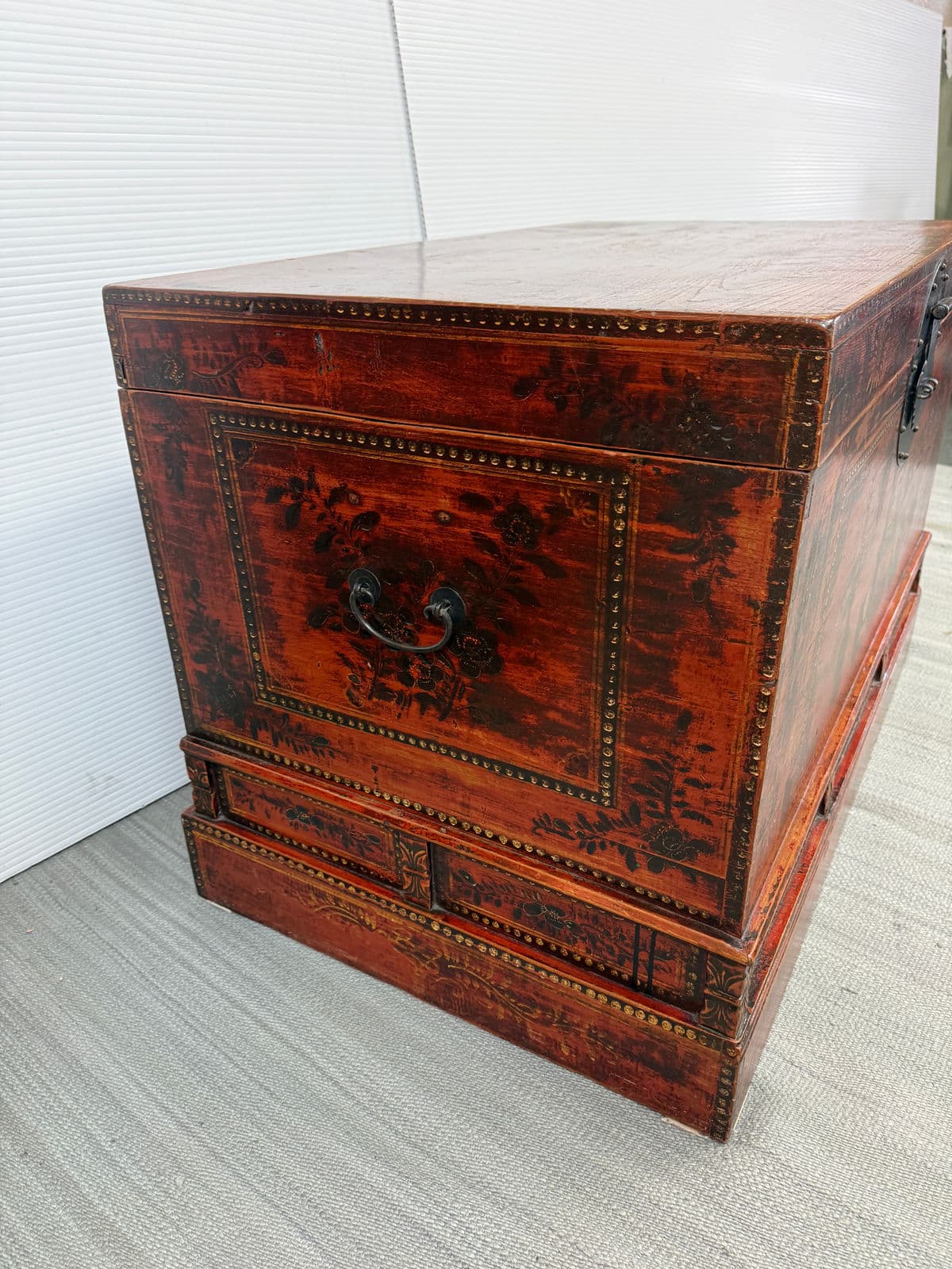Antique Chinese Hand Painted Chest - Thumbnail 13