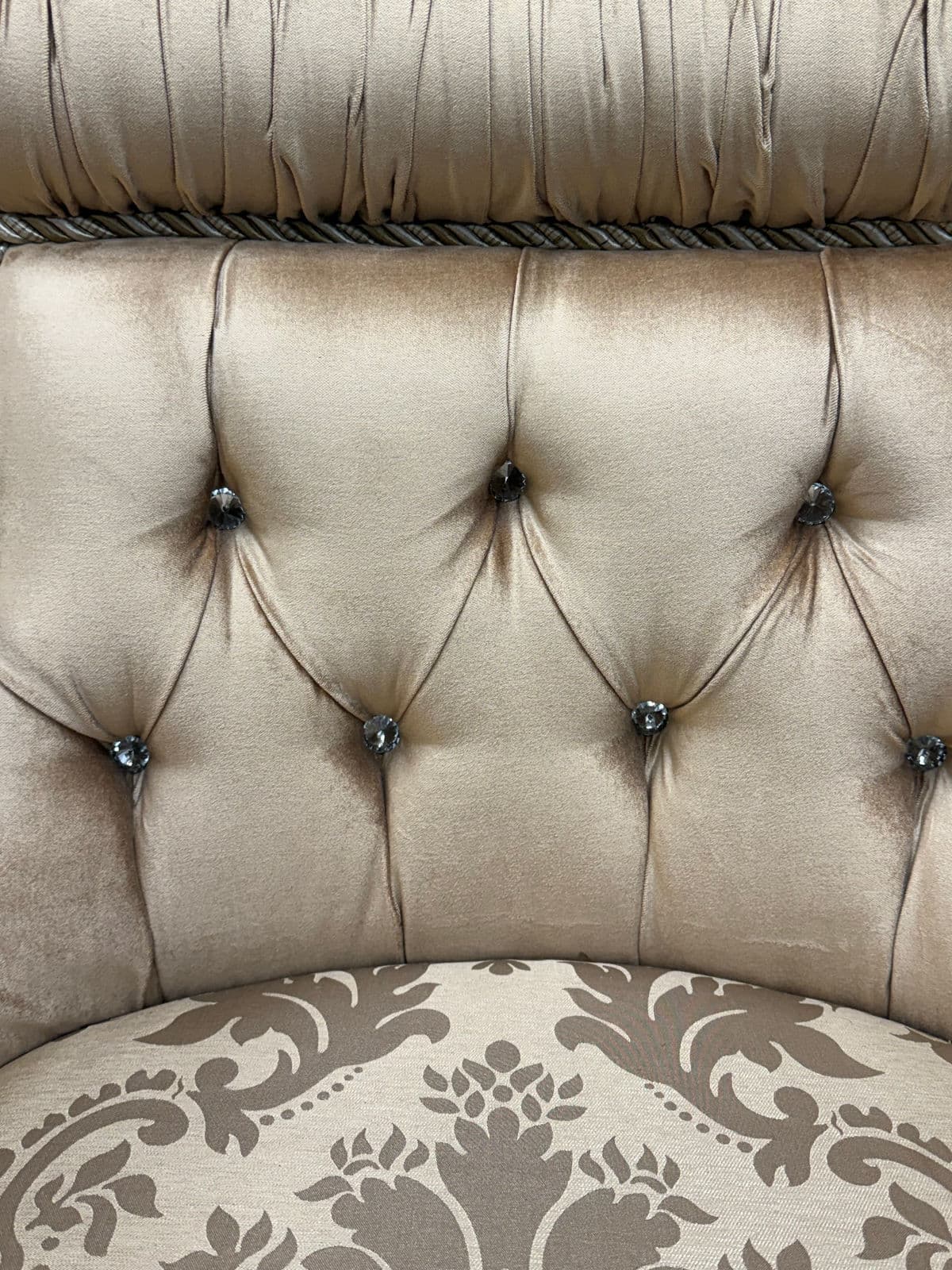 Homey Design Opulent Lion Head + Winged Arm Chairs, Pair - Thumbnail 7