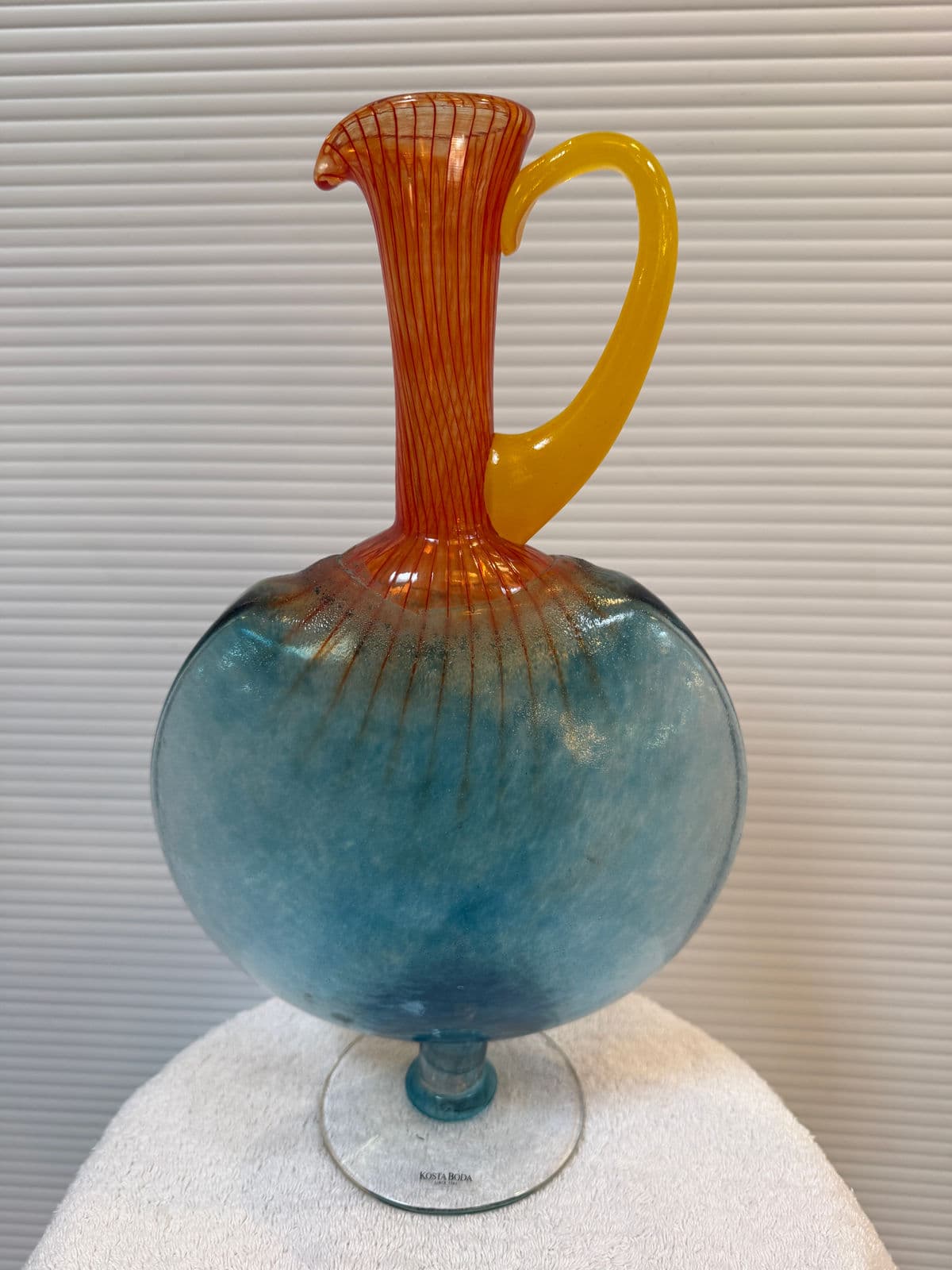Circa 1989 Kjell Engman for Kosta Boda Bon Bon Art Glass Pitcher + Goblet, Set - Thumbnail 7
