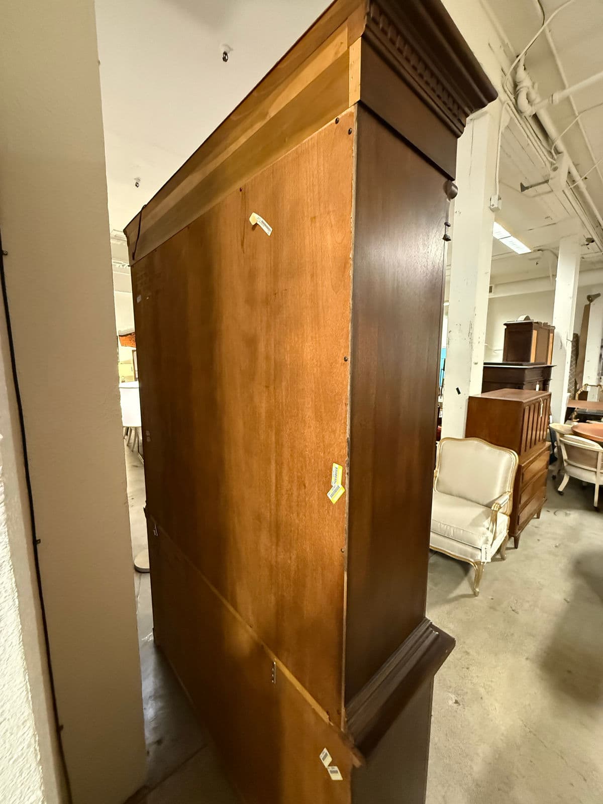 Drexel Heritage Covington Park Two Piece Hutch - Thumbnail 10