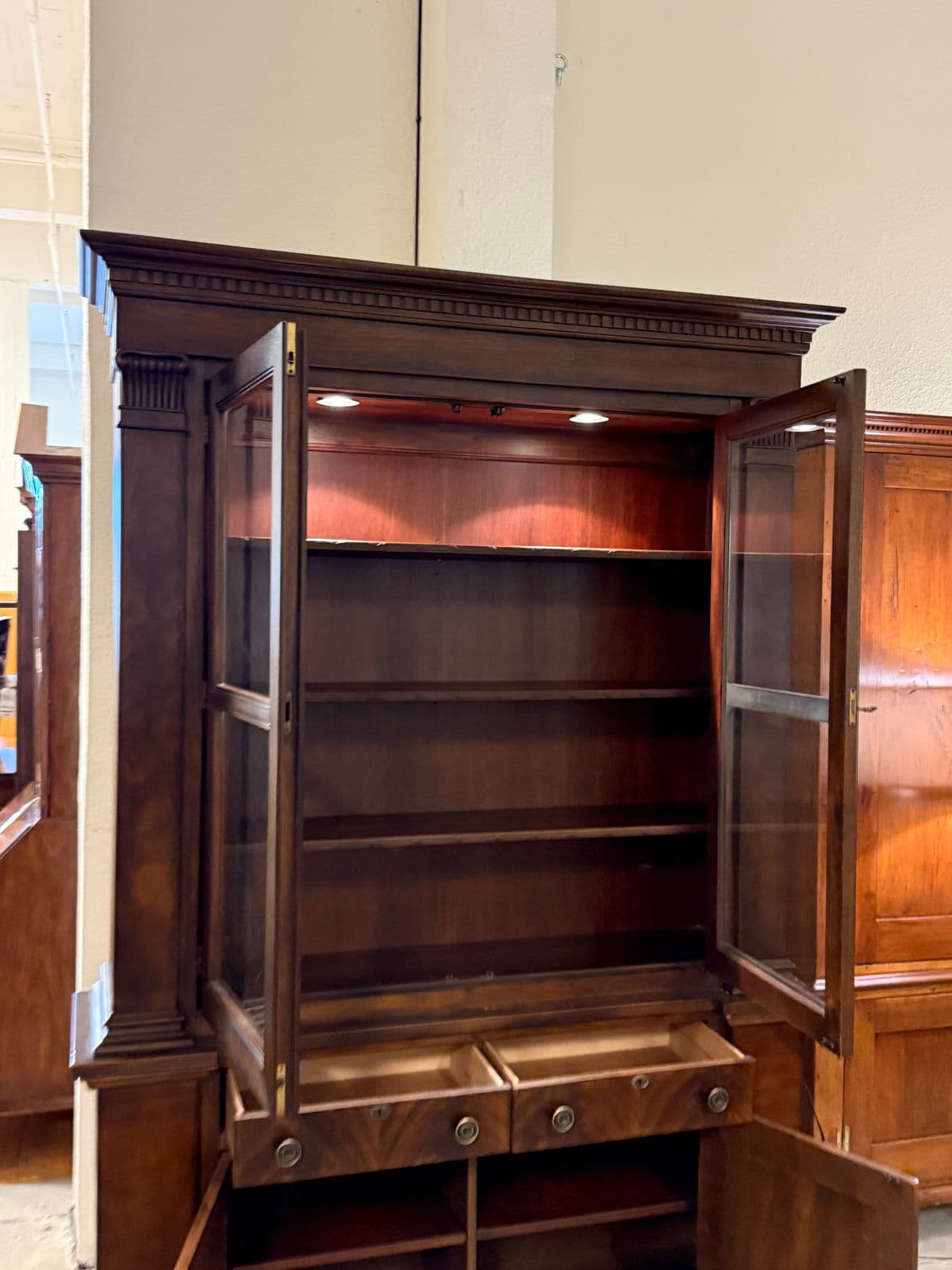 Drexel Heritage Covington Park Two Piece Hutch - Thumbnail 4