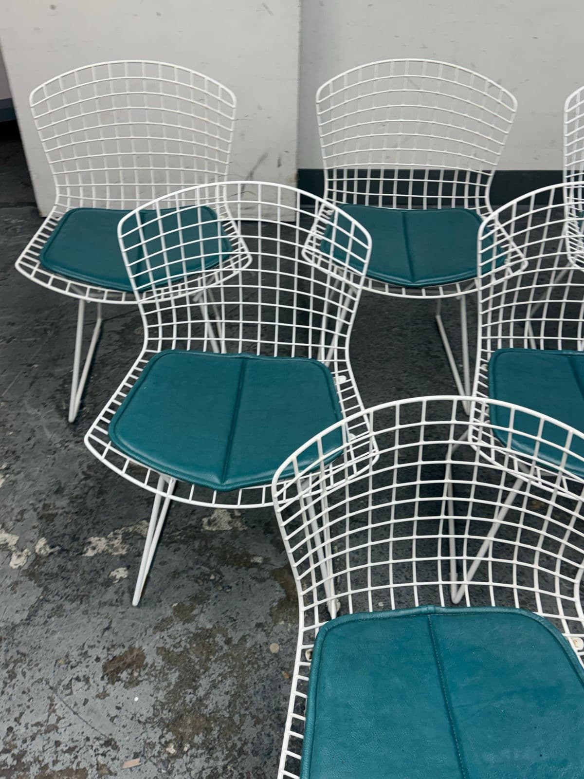 Harry Bertoia Side Chairs, Set of Six - Thumbnail 9