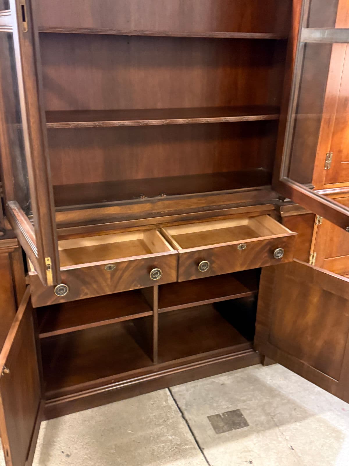 Drexel Heritage Covington Park Two Piece Hutch - Thumbnail 5