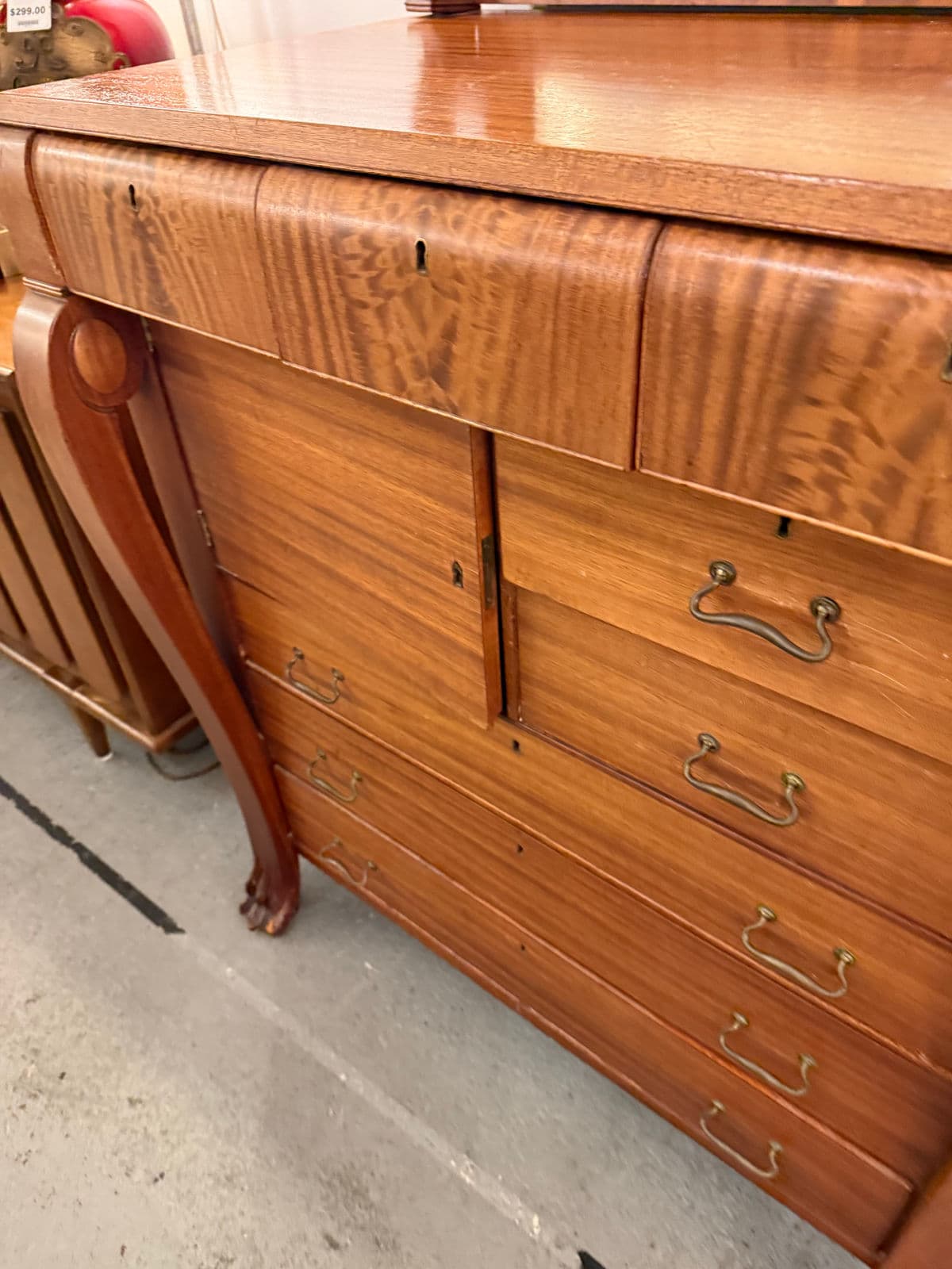 Antique Claw Foot Dresser + Mirror - Thumbnail 10