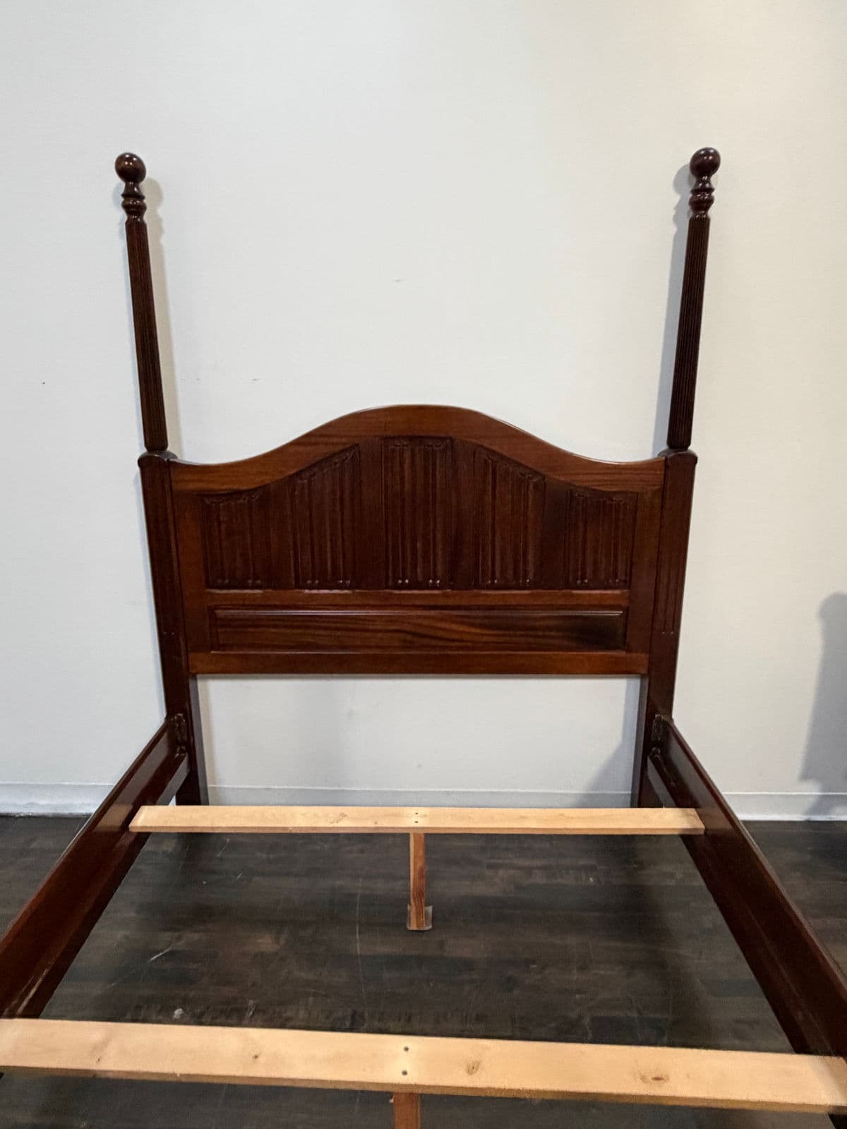 Queen Size Vintage British Four Poster Bed Frame - Thumbnail 4