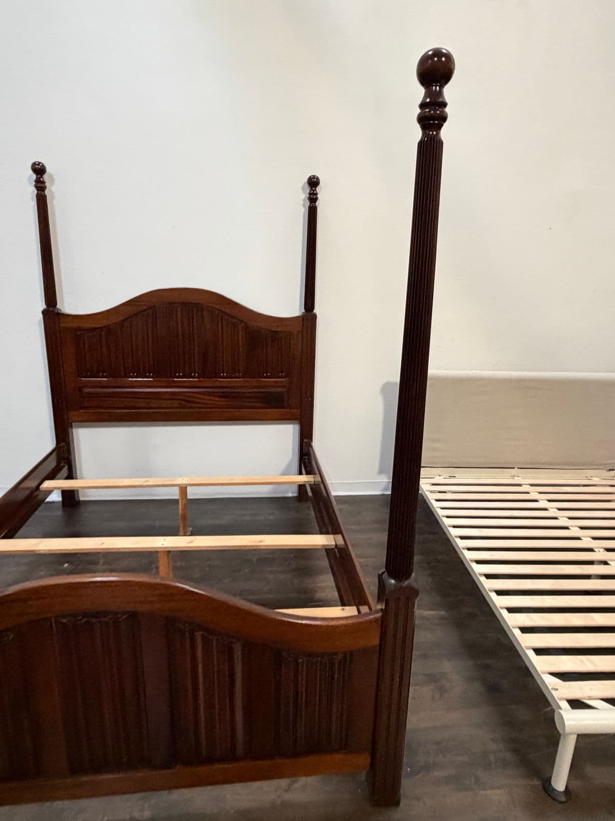 Queen Size Vintage British Four Poster Bed Frame - Thumbnail 5