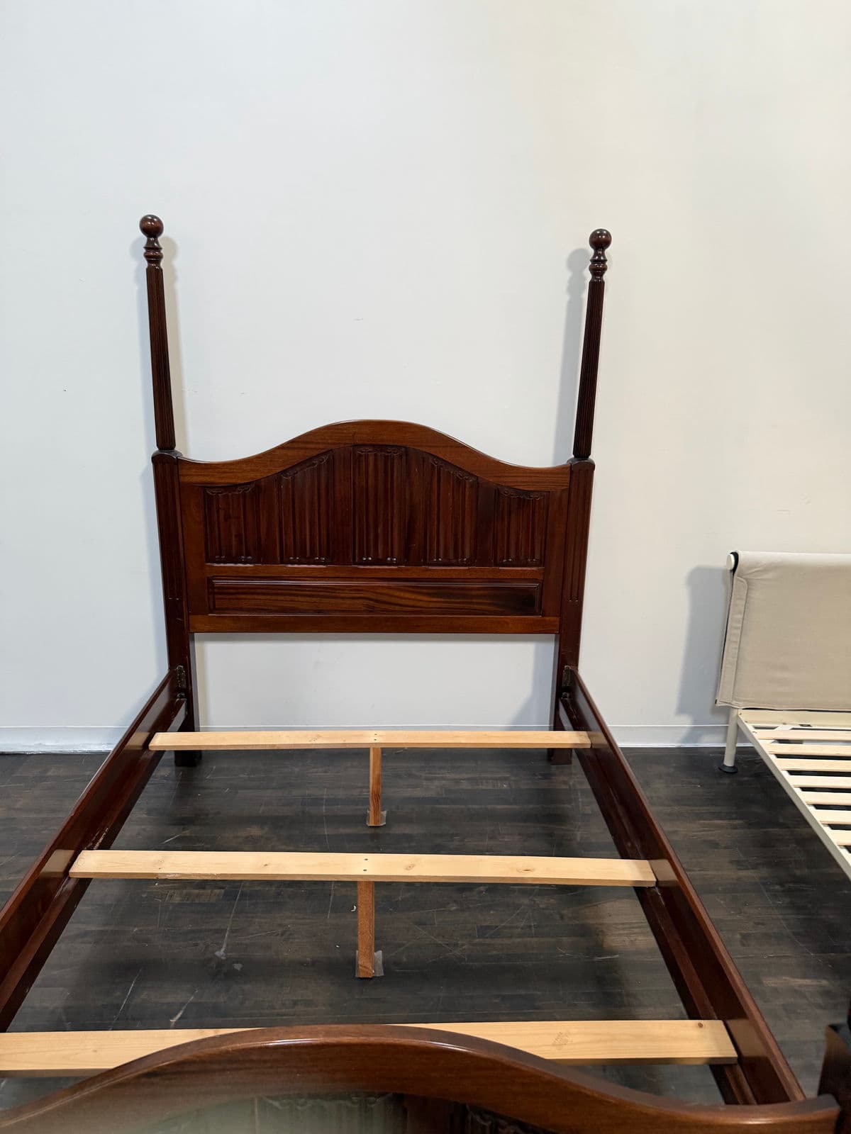 Queen Size Vintage British Four Poster Bed Frame - Thumbnail 9