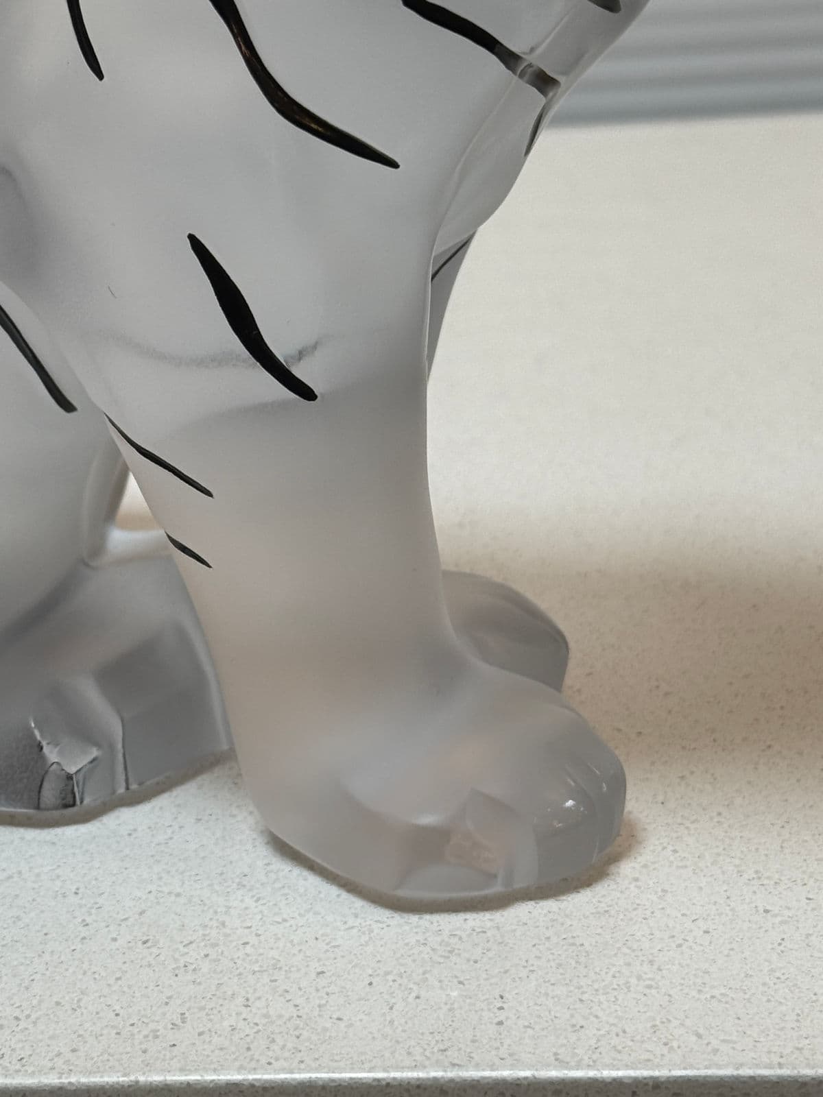 Lalique Large Crystal Sitting Tiger - Thumbnail 6