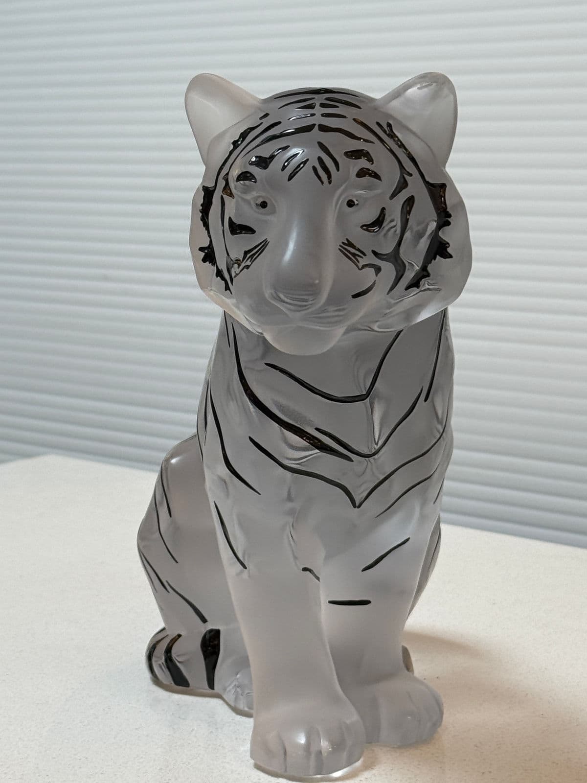 Lalique Large Crystal Sitting Tiger - Thumbnail 7