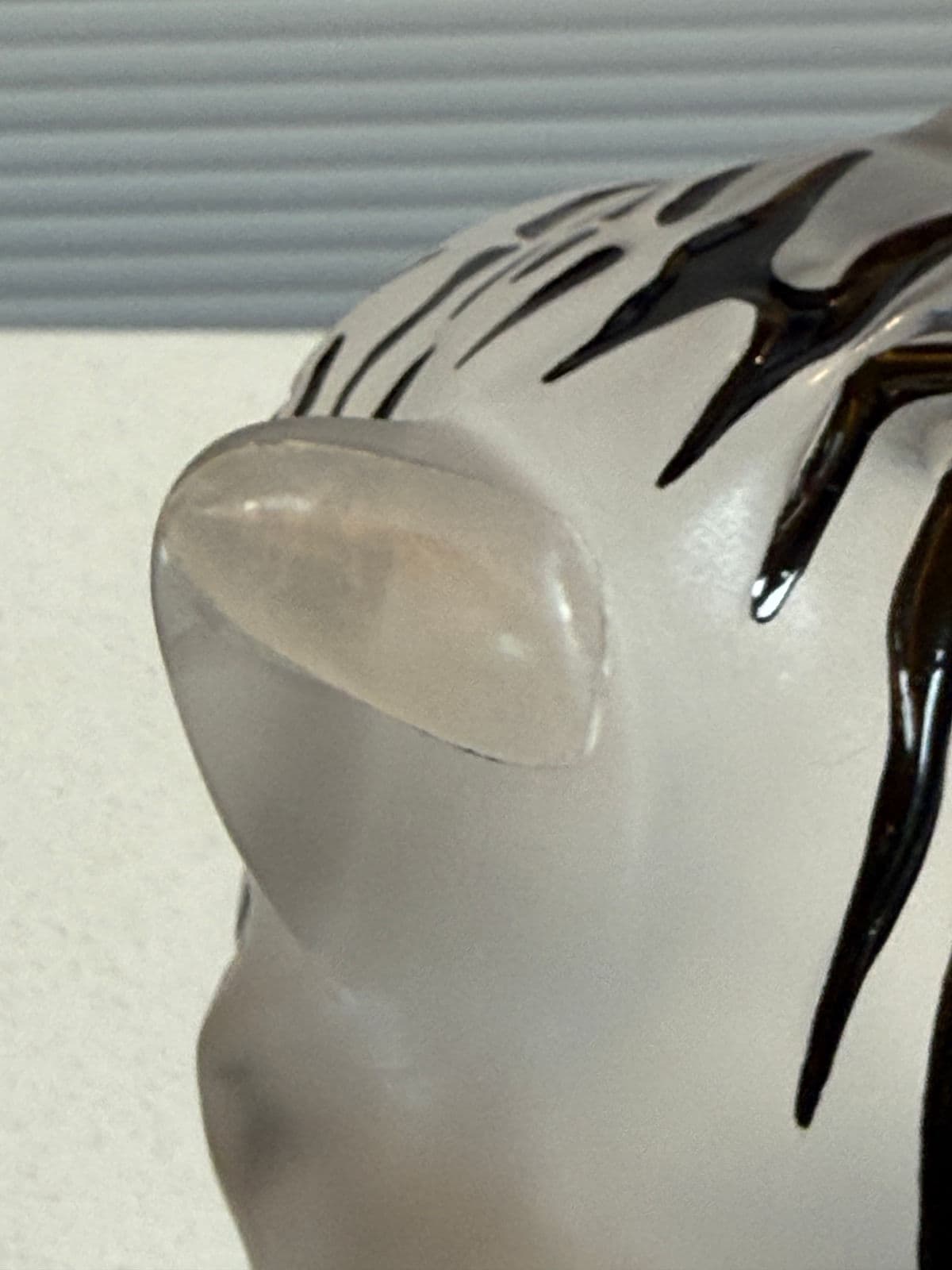Lalique Large Crystal Sitting Tiger - Thumbnail 11
