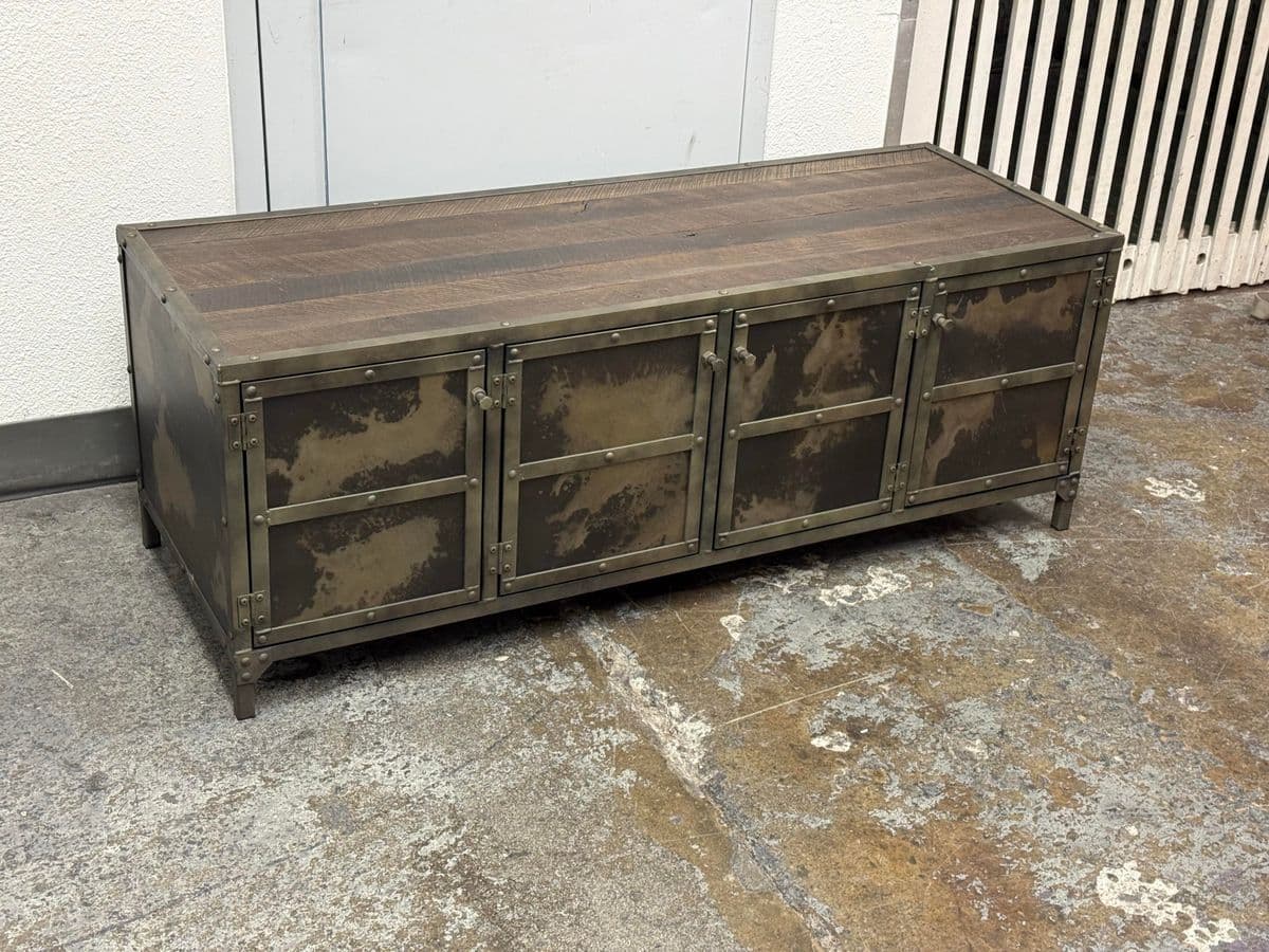 Combine9 Industrial Media Console - Thumbnail 10