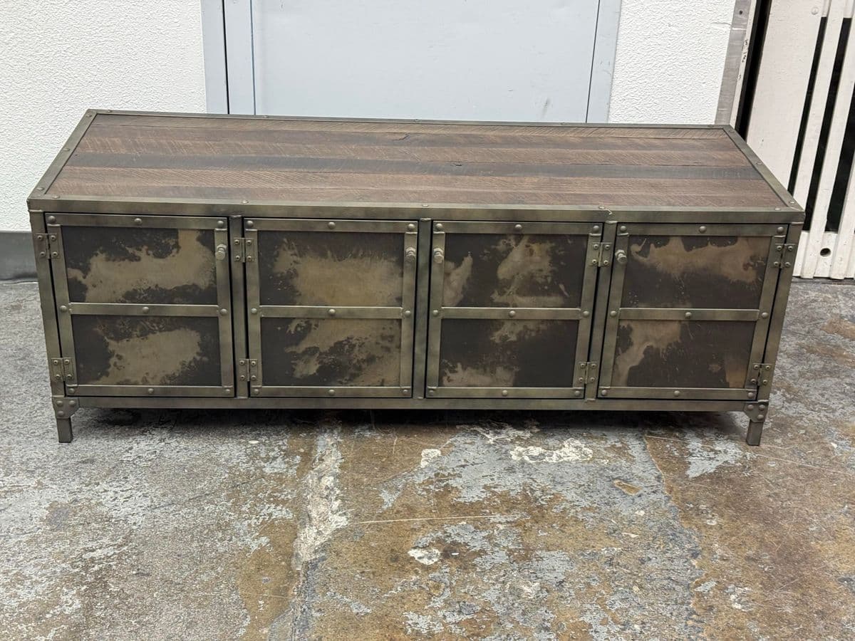 Combine9 Industrial Media Console - Thumbnail 5