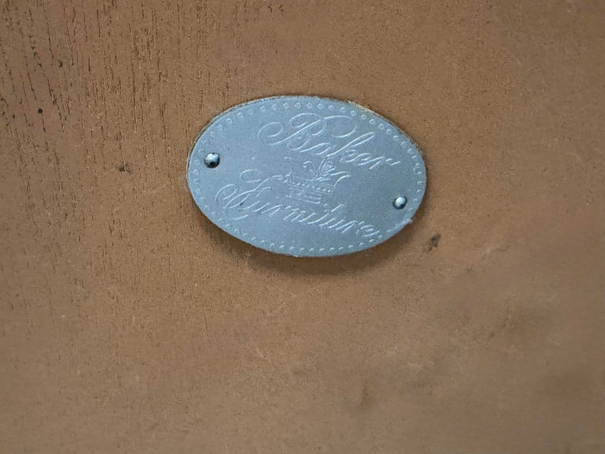 Baker Furniture Console Table With Inlaid Surface Design - Thumbnail 9