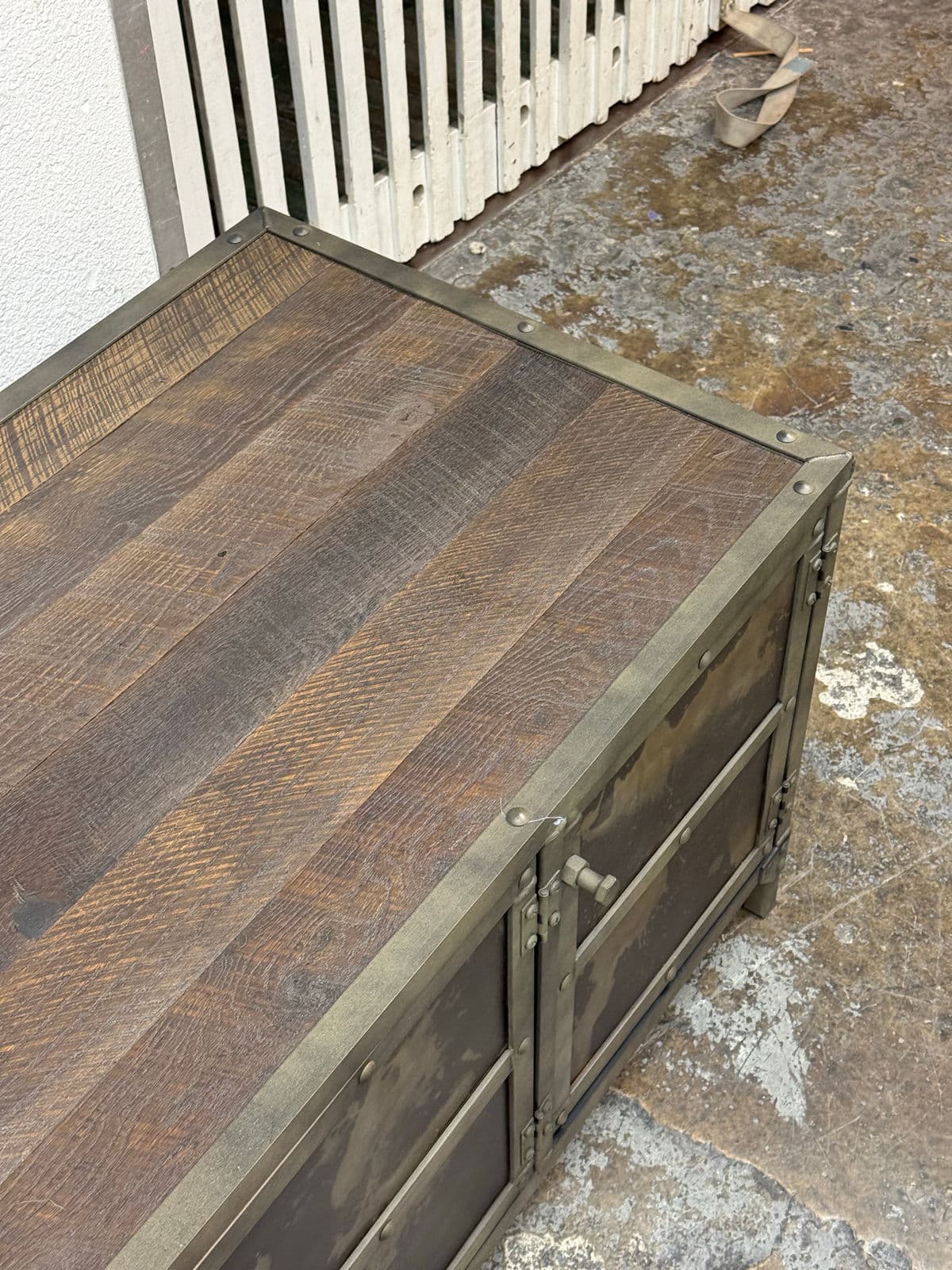 Combine9 Industrial Media Console - Thumbnail 6