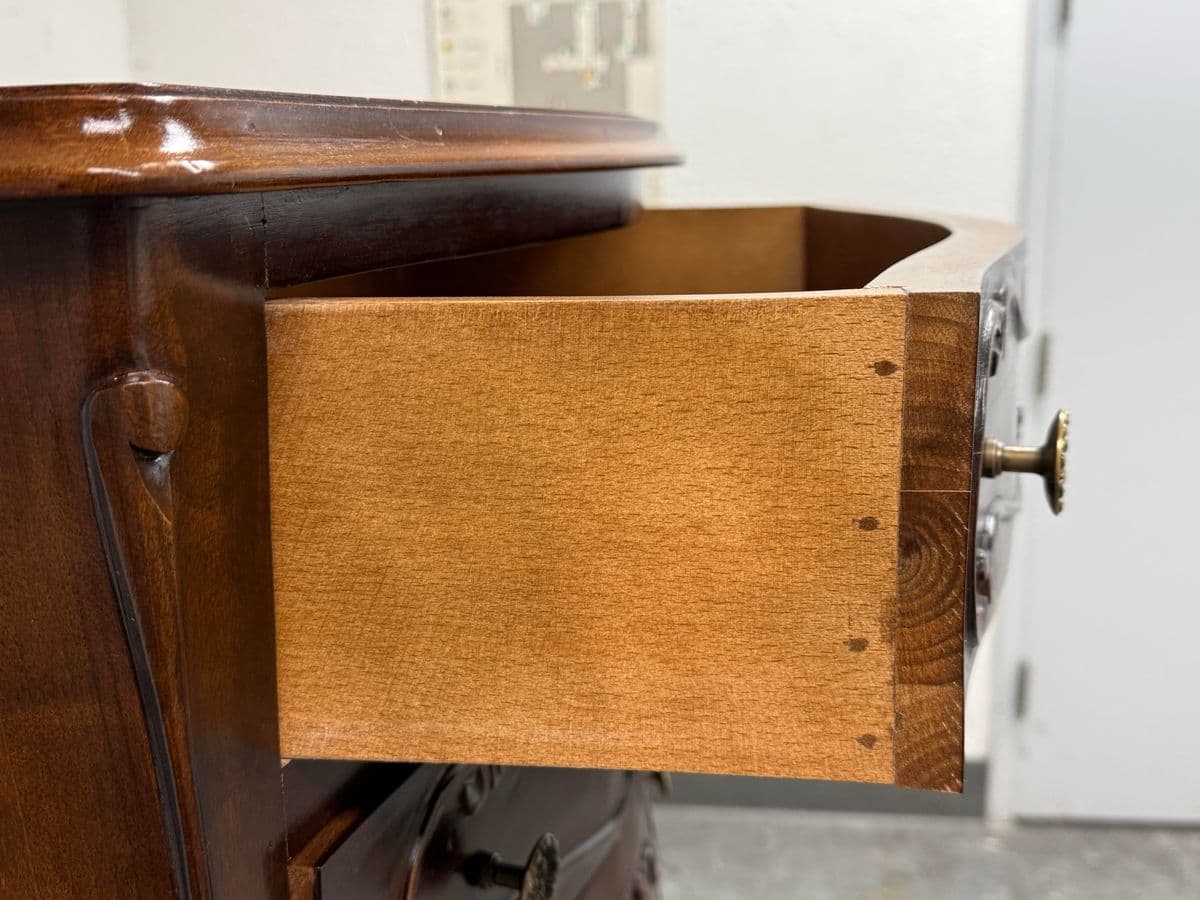 French Louis XV Serpentine Chest of Drawers - Thumbnail 10