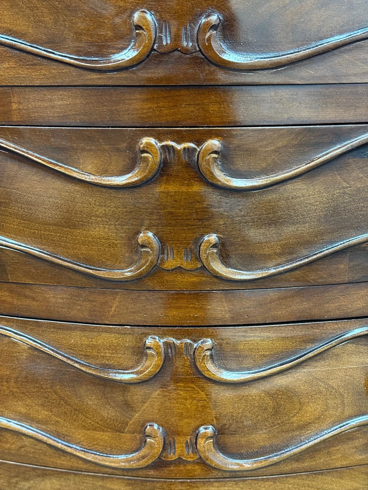 French Louis XV Serpentine Chest of Drawers - Thumbnail 12