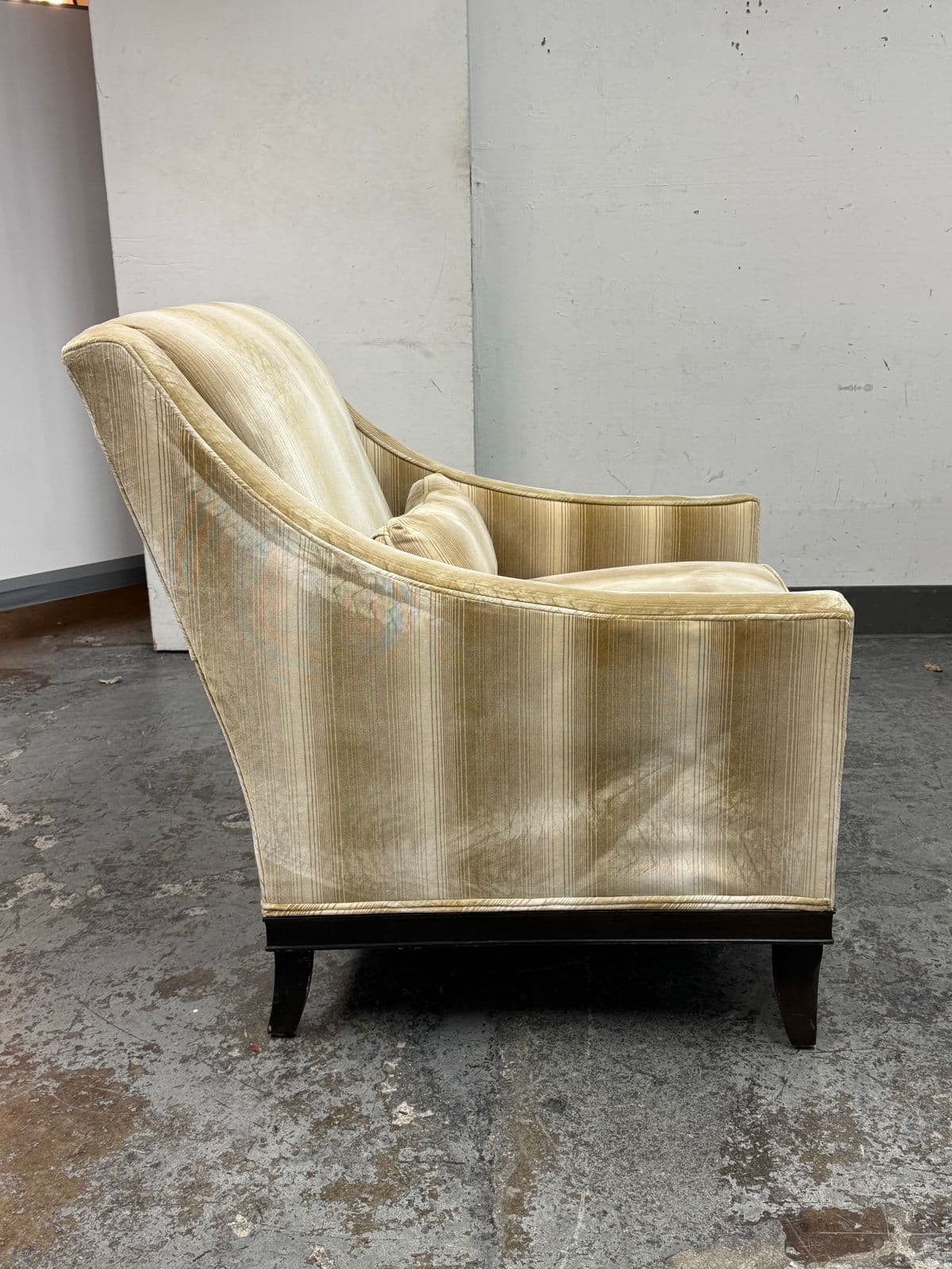 Kravet Montauk Bespoke Lounge Chair - Thumbnail 7