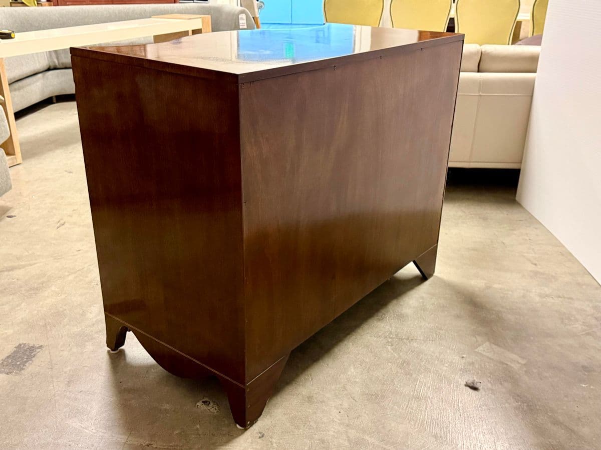 Century Reproductions Sutton Collection Leeds Chest of Drawers, Late 20th Century - Thumbnail 7