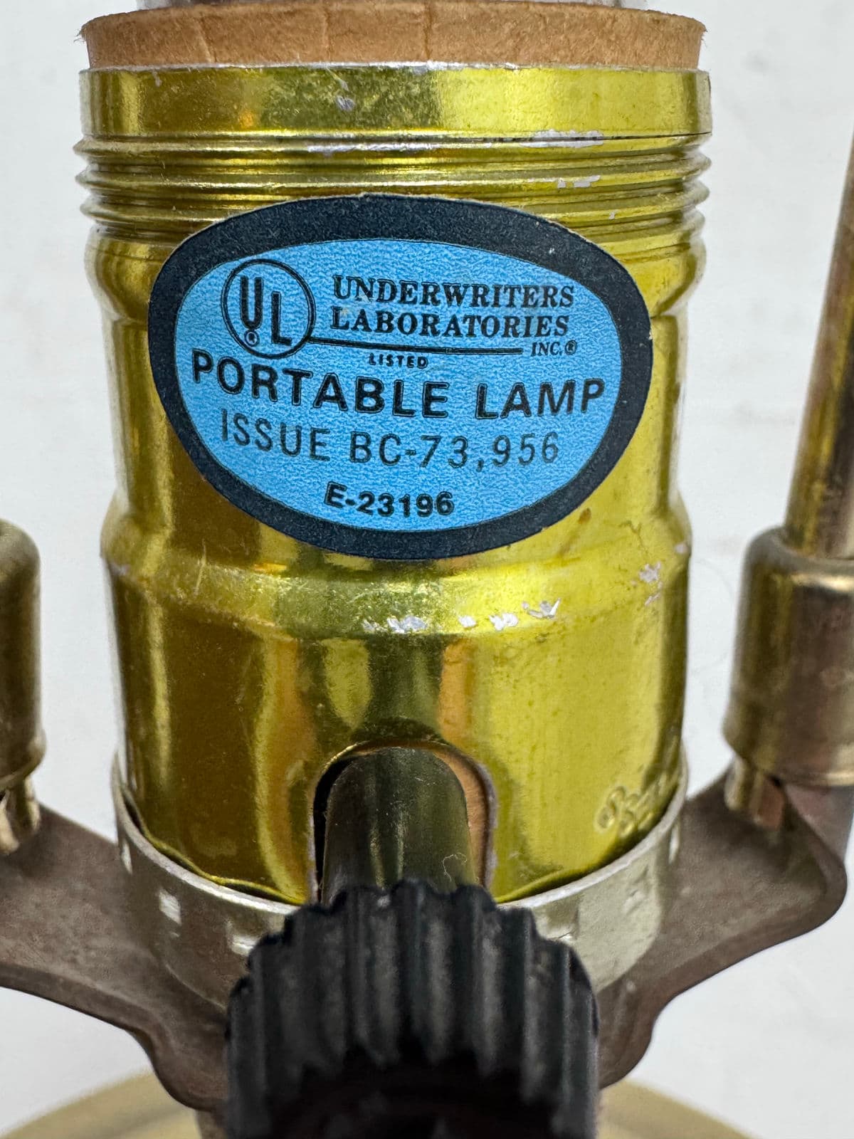 Vintage Etched Glass Table Lamp With Brass Hardware and Base - Thumbnail 12