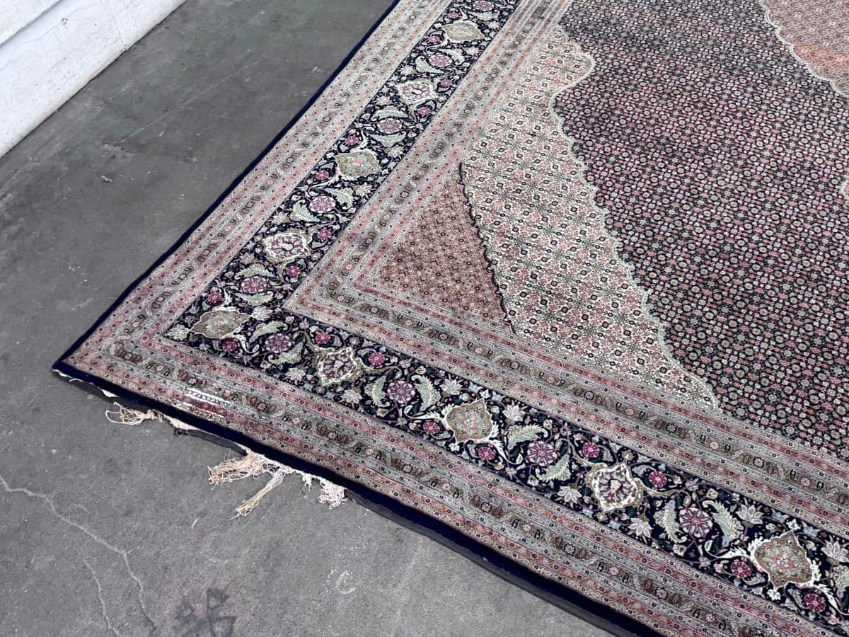 13ft 6in × 19ft 5in Tabriz Persian Wool Area Rug - Thumbnail 4