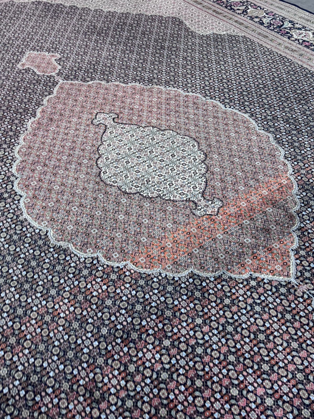 13ft 6in × 19ft 5in Tabriz Persian Wool Area Rug - Thumbnail 8