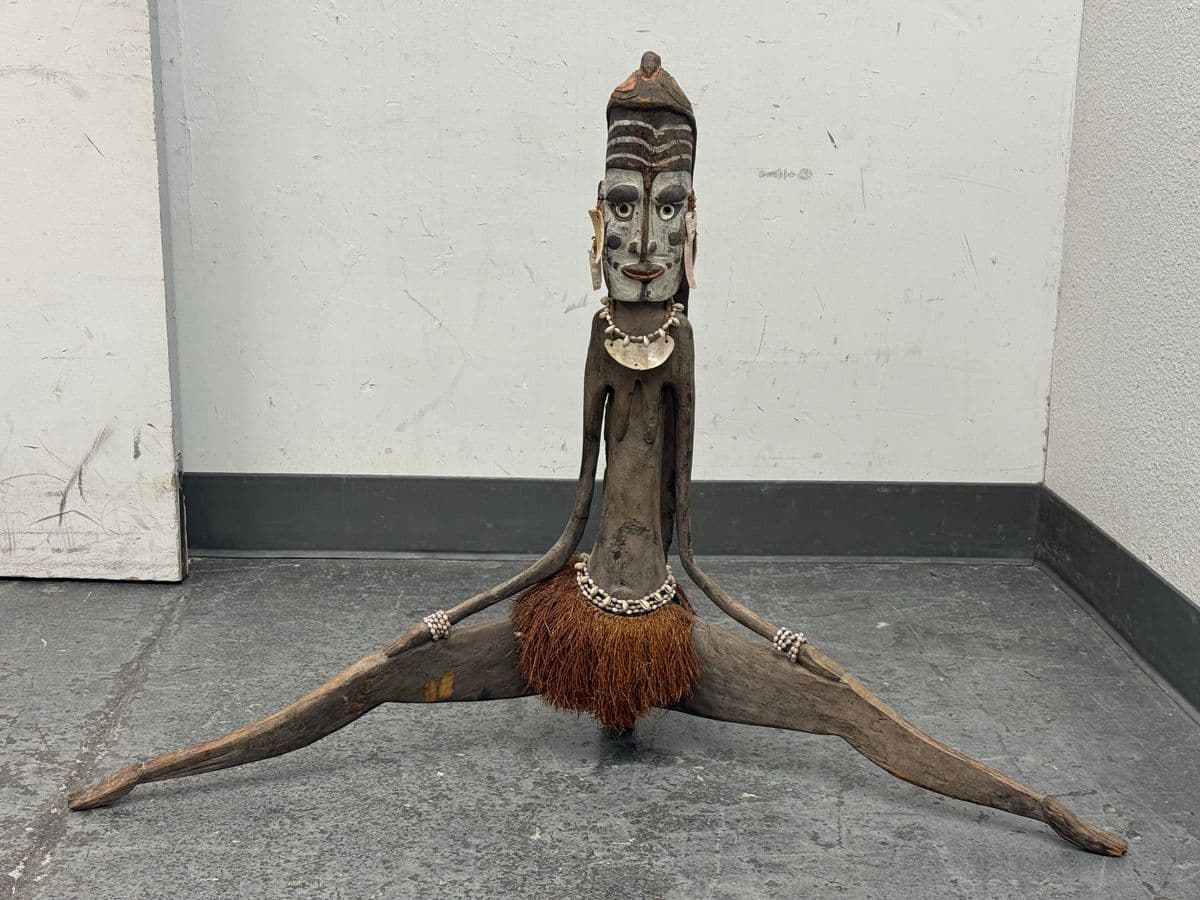 Papua New Guinea Handcrafted Wood Fertility Figure Sculpture - Thumbnail 3