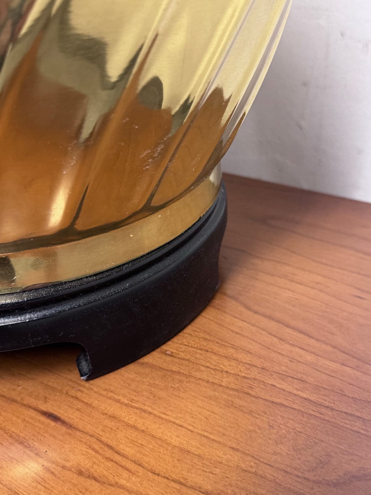 Vintage Polished Brass Swirl Urn Table Lamp - Thumbnail 7