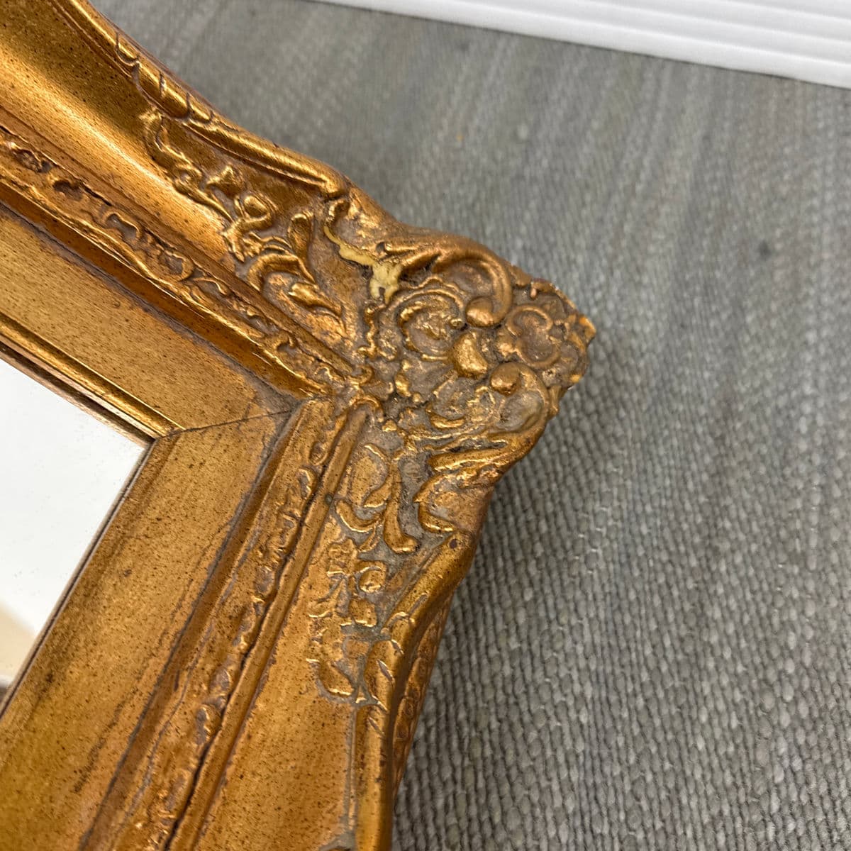 Vintage Gilt Carved Wall Mirror - Thumbnail 12