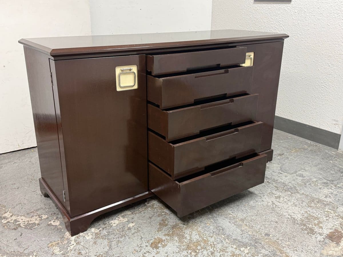 Michael Berman Hayward Dresser - Thumbnail 5