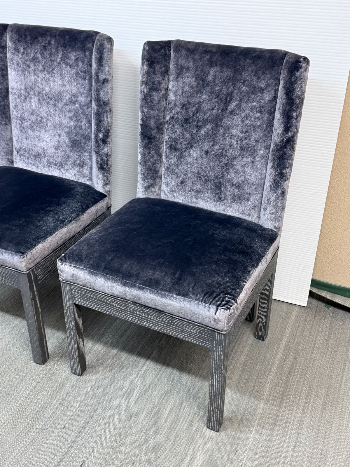 Kravet Flying Point Gray Velvet Head Chairs, Pair - Thumbnail 11