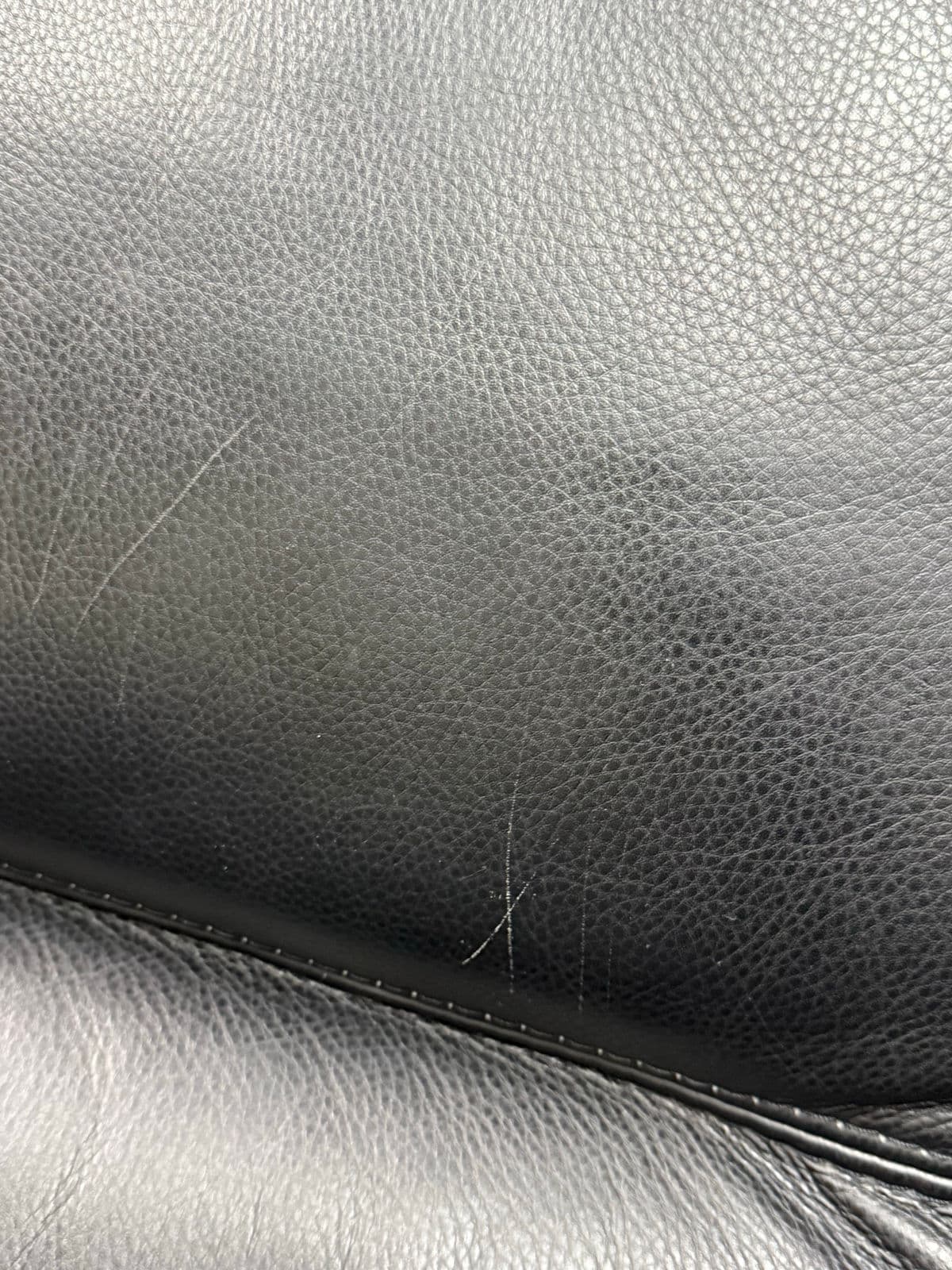 Gamma Arredamenti Full-Grain Leather Italian Sofa, Black - Thumbnail 5