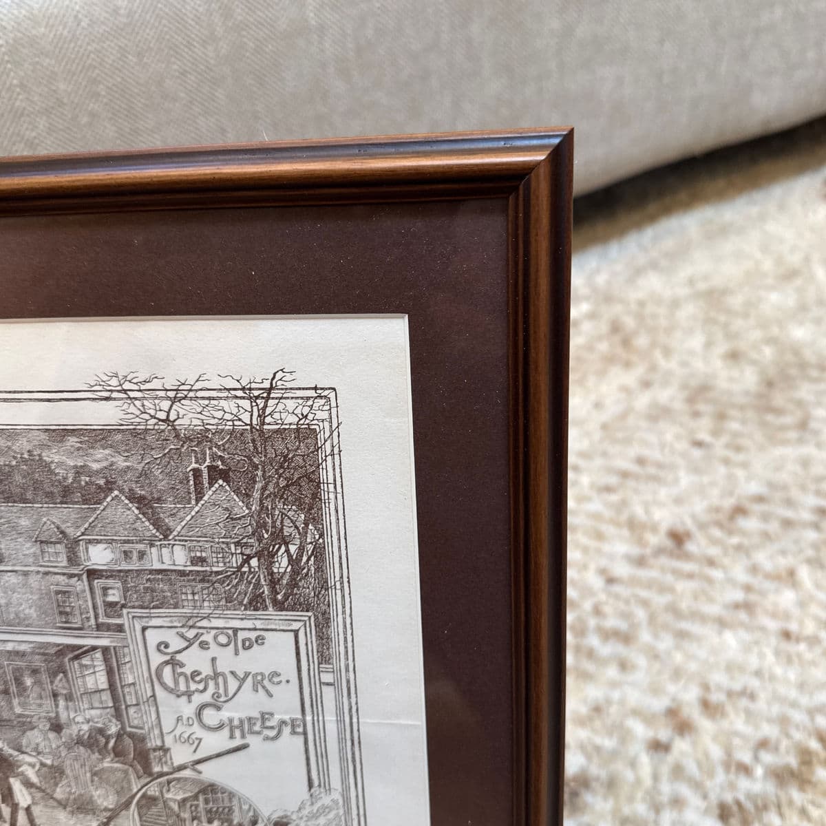 Vintage London Pub Ye Olde Cheshire Cheese Menu, Framed - Thumbnail 4