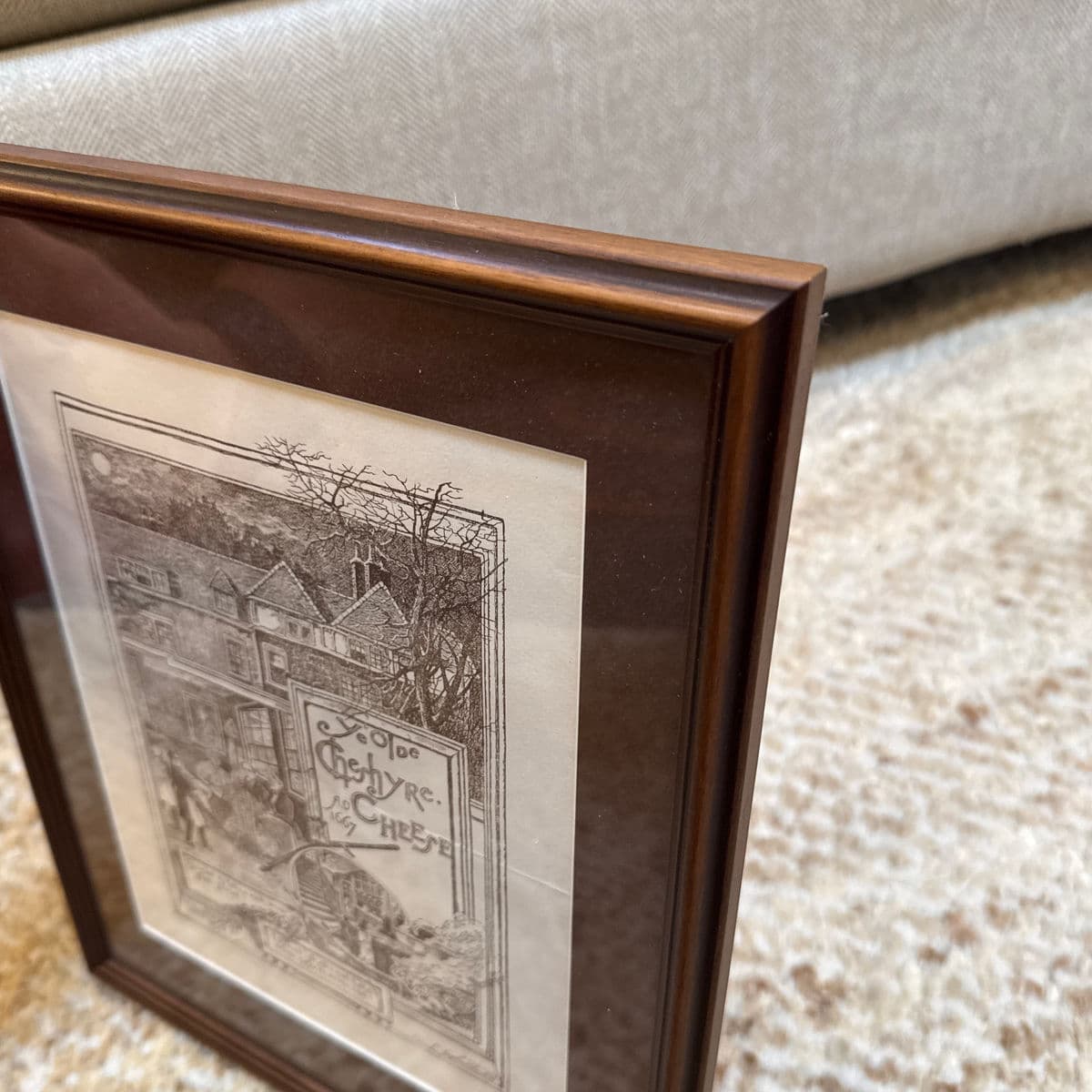 Vintage London Pub Ye Olde Cheshire Cheese Menu, Framed - Thumbnail 5