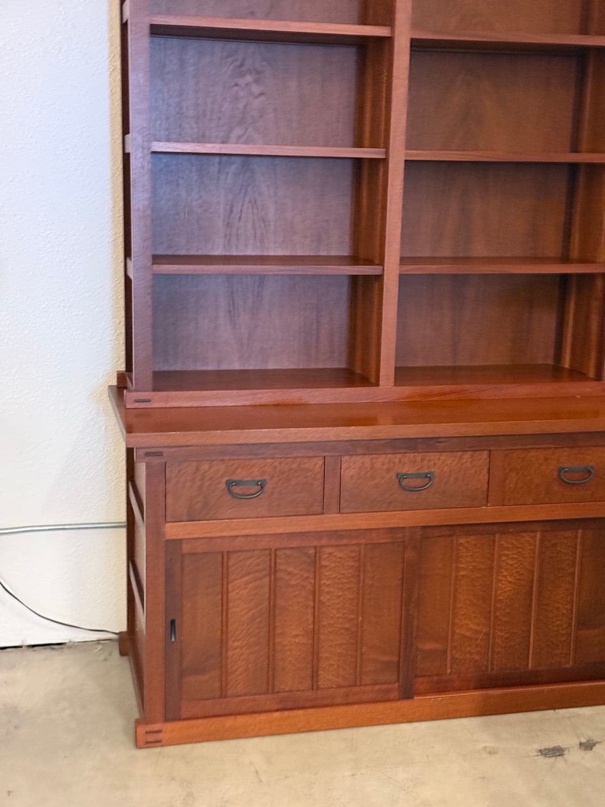 Late 20th Century Berkeley Mills Honduras Mahogany Wood China Cabinet - Thumbnail 11