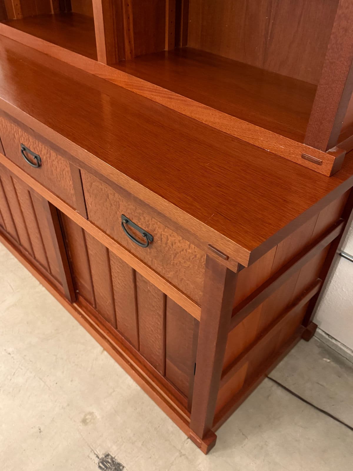 Late 20th Century Berkeley Mills Honduras Mahogany Wood China Cabinet - Thumbnail 10