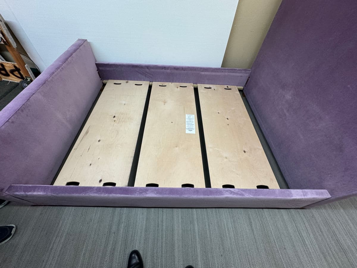 Queen Size Jonathan Adler Connery Venice Amethyst Velvet Bed Frame - Thumbnail 14