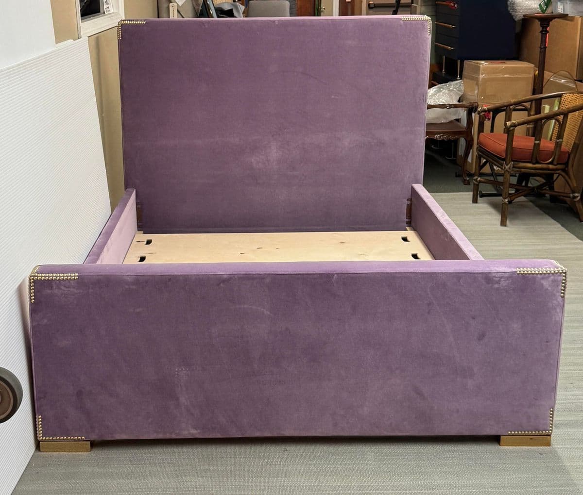 Queen Size Jonathan Adler Connery Venice Amethyst Velvet Bed Frame - Thumbnail 3