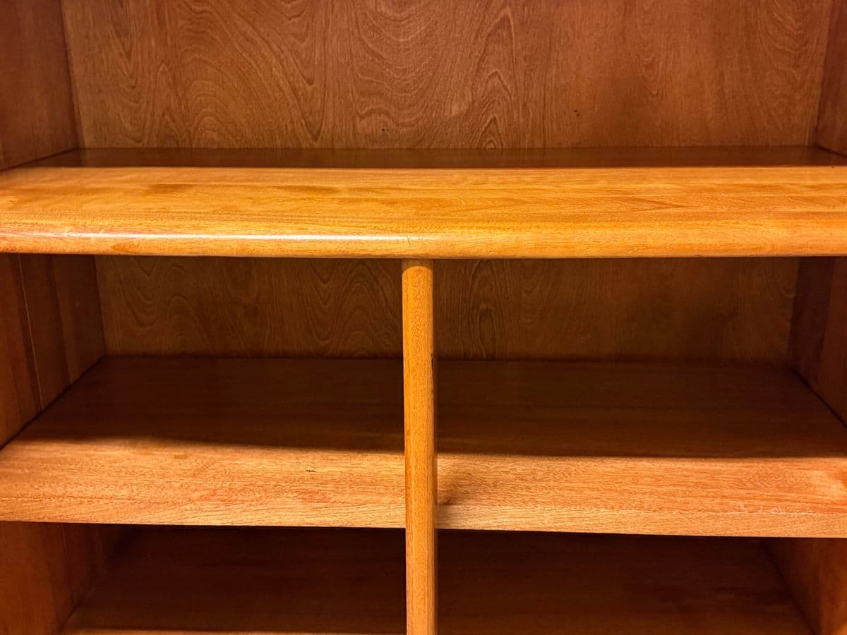 1950s Heywood Wakefield Vintage Colonial Cabinet - Thumbnail 12