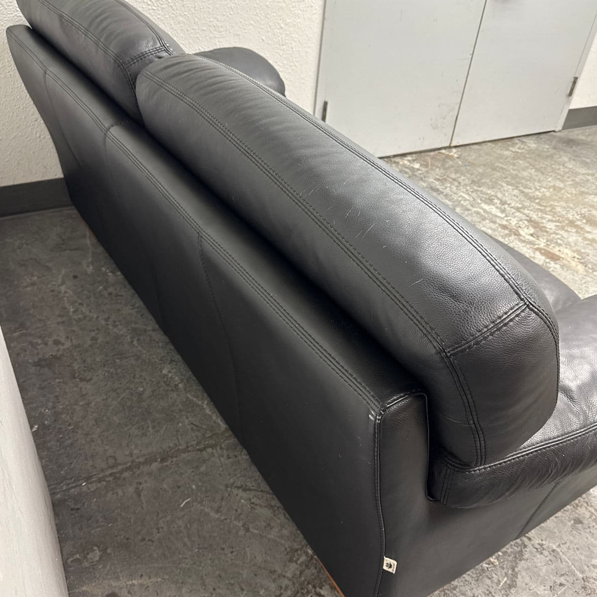 Gamma Arredamenti Full-Grain Leather Italian Sofa, Black - Thumbnail 13