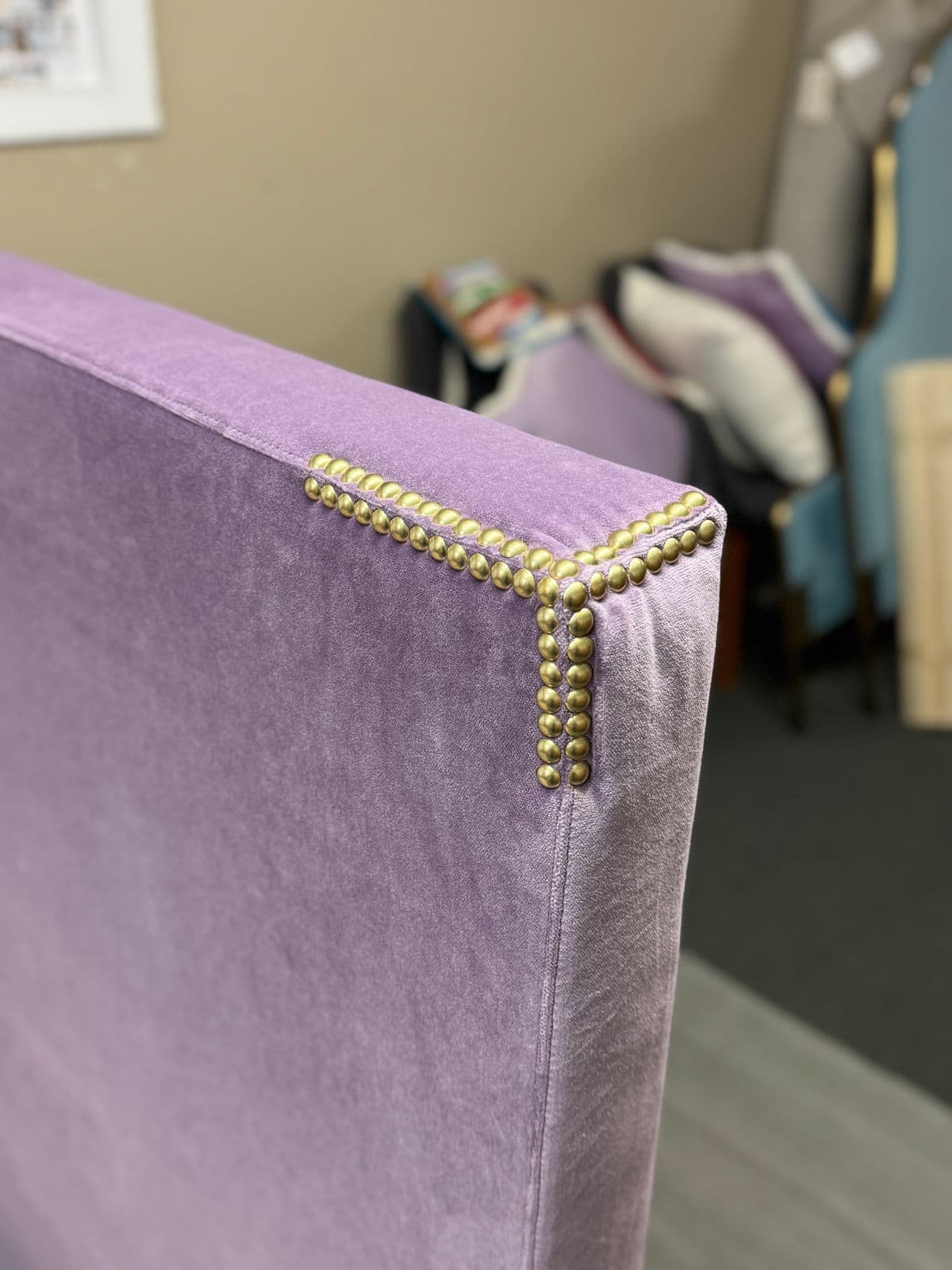 Queen Size Jonathan Adler Connery Venice Amethyst Velvet Bed Frame - Thumbnail 15