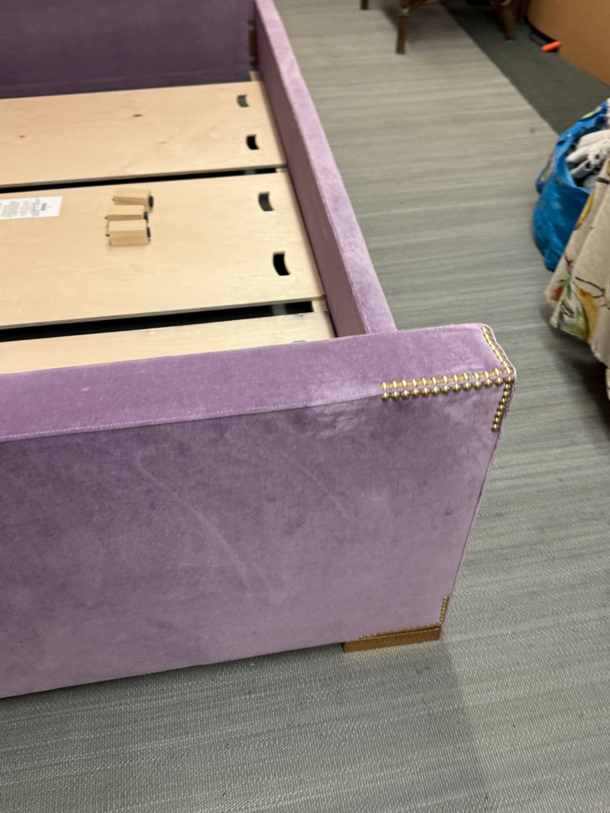 Queen Size Jonathan Adler Connery Venice Amethyst Velvet Bed Frame - Thumbnail 11