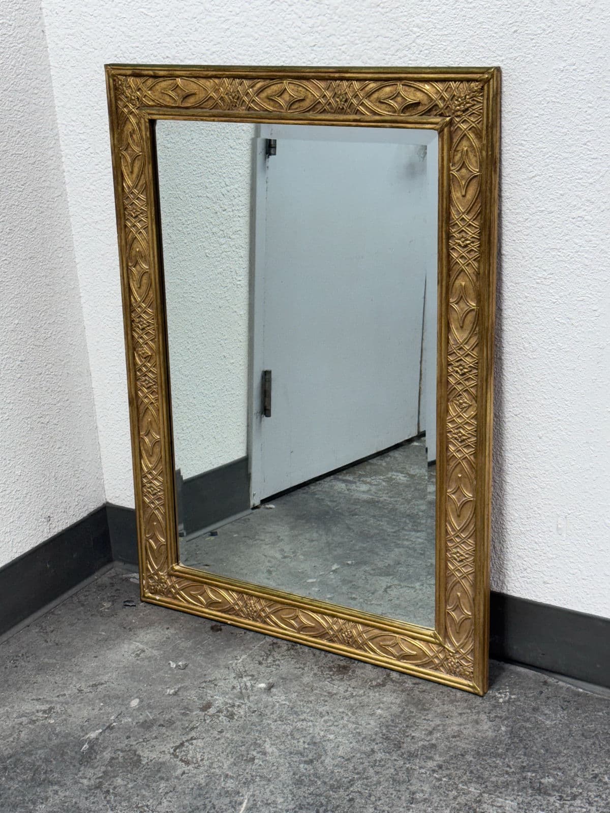 Decorative Arts, Inc Gold Framed Wall Mirror - Thumbnail 9